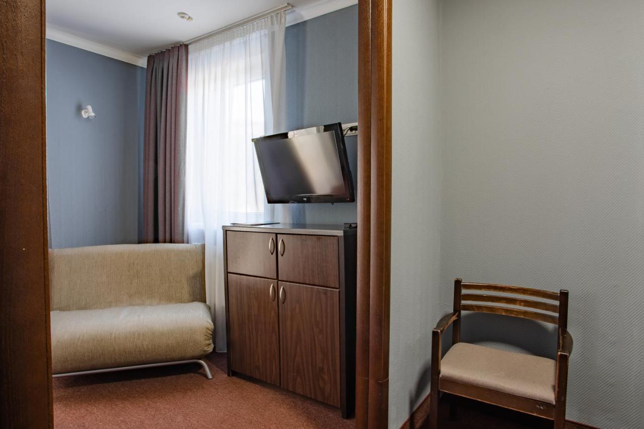 Wellland Hotel Jaremče Esterno foto