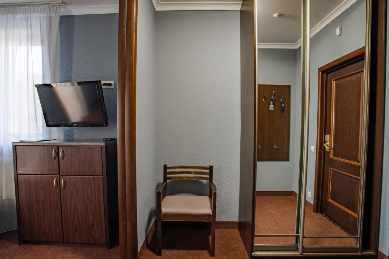 Wellland Hotel Jaremče Esterno foto