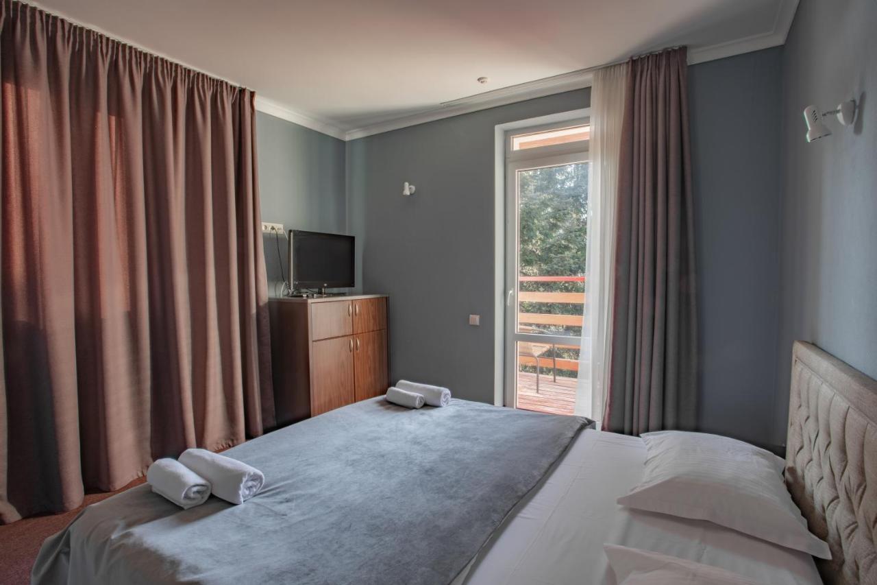 Wellland Hotel Jaremče Esterno foto