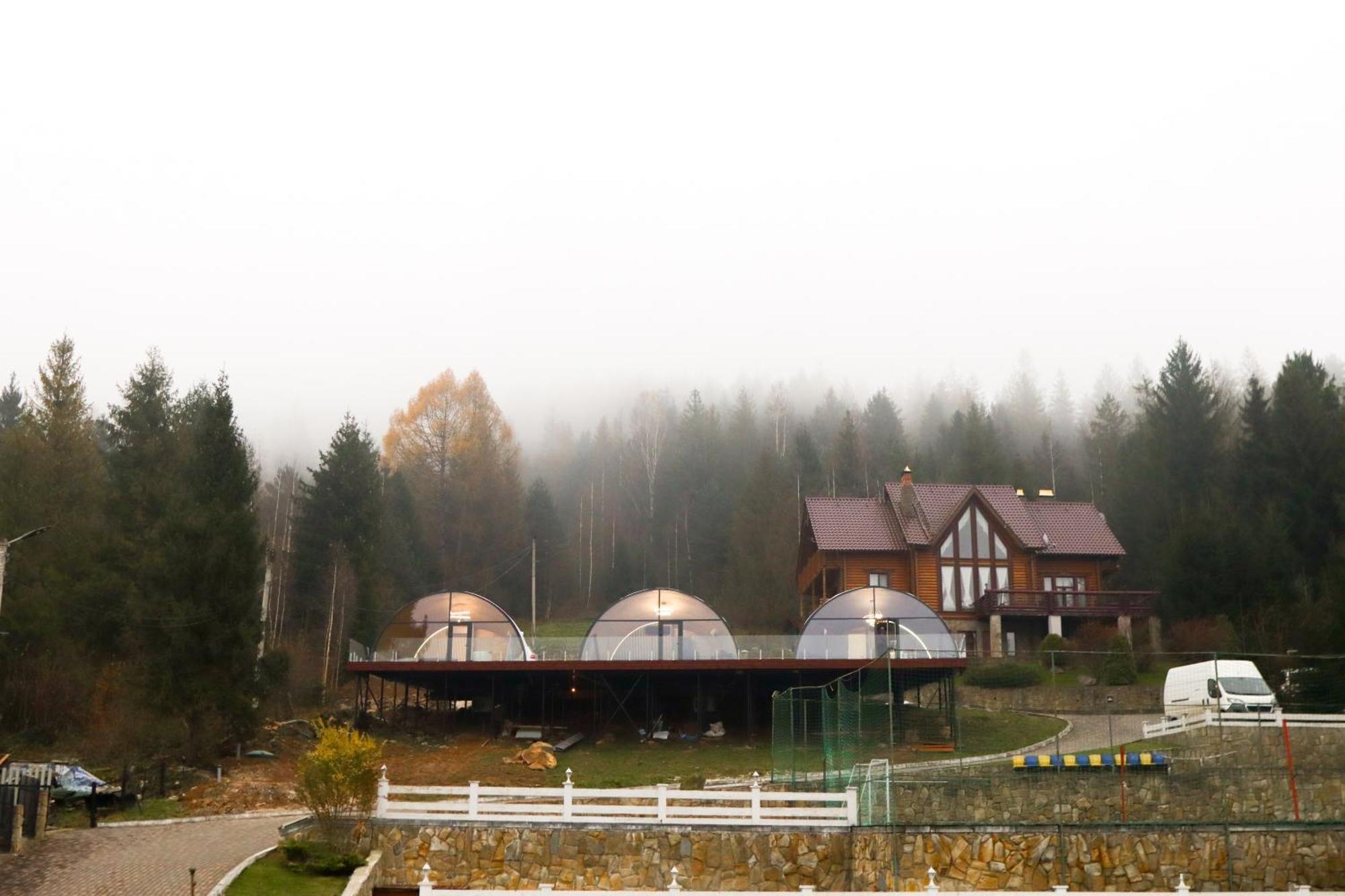 Wellland Hotel Jaremče Esterno foto